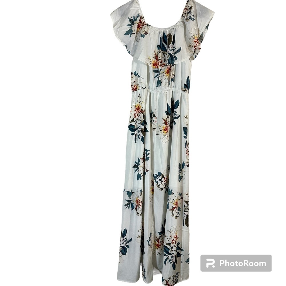 # 7 MOM floral maxi dress. Size medium. White with colors flowers